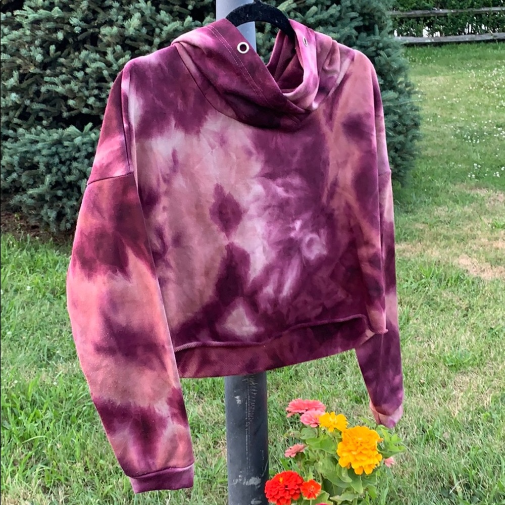 RUE 21 | Tie Dye Crop Sweater